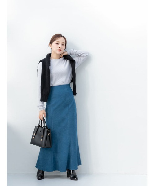 fifth(フィフス)の「コーデュロイハイウエストマーメイドスカート(スカート・レディース・ブルー/ブラウン・S/M)」の3枚目の写真