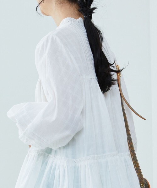 FREAK'S STORE(フリークスストア)の「ドビーティアードチュニック(シャツ/ブラウス・レディース・オフホワイト/ブラック/ブルーグリーン/ラベンダー・フリ-)」の10枚目の写真