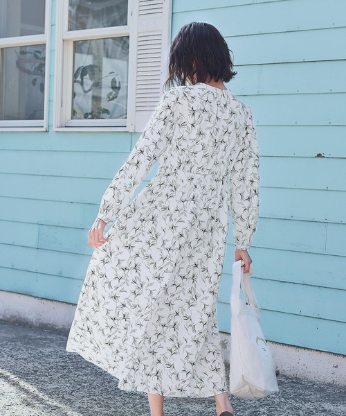 GLOBAL WORK（グローバルワーク）の「サラサラリラックススタイルアップワンピース/255794（ワンピース・レディース・ブラック/ネイビー/カーキ/その他/アイボリー/ホワイト系1・MEDIUM/LARGE）」の19枚目の写真