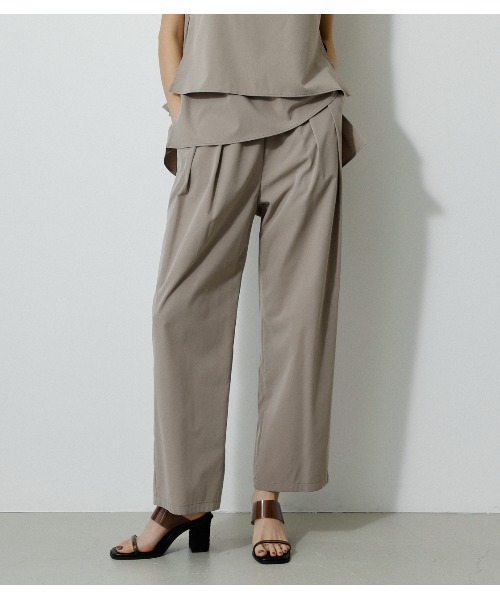 AZUL by moussy（アズールバイマウジー）の「WATER REPELLENT EASY PANTS/ウォーターリぺレントイージーパンツ（その他パンツ・レディース・ブラック/ベージュ/イエロー/ブルー・SMALL/MEDIUM）」の2枚目の写真