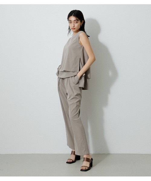 AZUL by moussy（アズールバイマウジー）の「WATER REPELLENT EASY PANTS/ウォーターリぺレントイージーパンツ（その他パンツ・レディース・ブラック/ベージュ/イエロー/ブルー・SMALL/MEDIUM）」の14枚目の写真