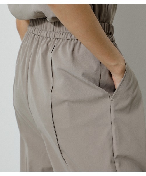 AZUL by moussy（アズールバイマウジー）の「WATER REPELLENT EASY PANTS/ウォーターリぺレントイージーパンツ（その他パンツ・レディース・ブラック/ベージュ/イエロー/ブルー・SMALL/MEDIUM）」の19枚目の写真