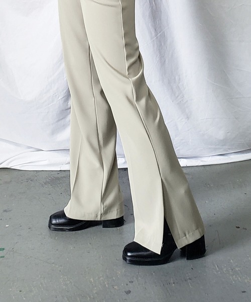 me+em select（ミームセレクト）の「【Ｓ／Ｍ／Ｌサイズ展開】ハイウエストサイドスリットイージーフレアスラックス（スラックス・レディース・ホワイト/ブラック/グレー/アイボリー・SMALL/MEDIUM/LARGE）」の20枚目の写真