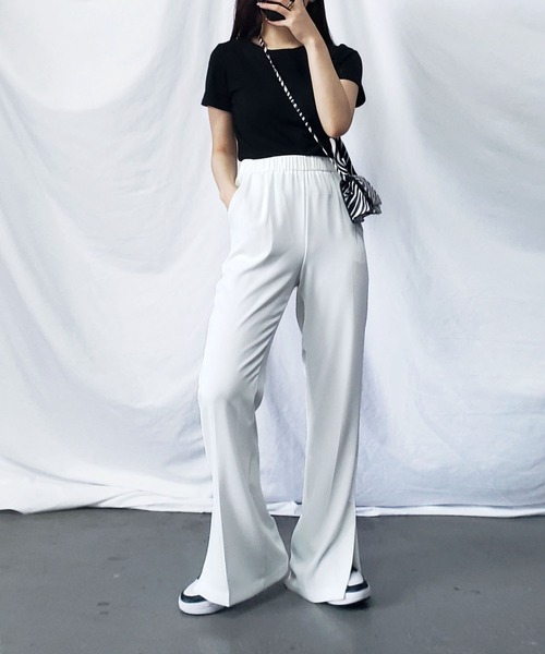 me+em select（ミームセレクト）の「【Ｓ／Ｍ／Ｌサイズ展開】ハイウエストサイドスリットイージーフレアスラックス（スラックス・レディース・ホワイト/ブラック/グレー/アイボリー・SMALL/MEDIUM/LARGE）」の14枚目の写真