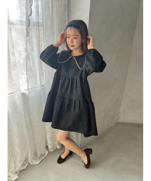 JUMELLE(ジュメロ)の「リップルフラワーワンピース(ワンピース・レディース・ブラック・FREE)」の6枚目の写真