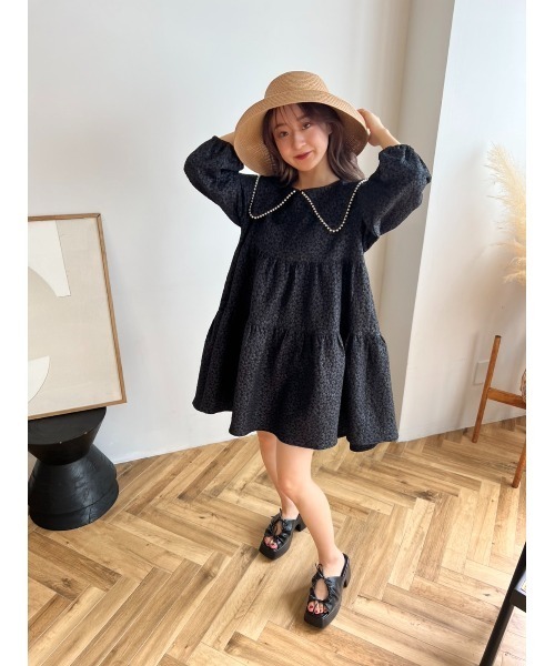JUMELLE(ジュメロ)の「リップルフラワーワンピース(ワンピース・レディース・ブラック・FREE)」の11枚目の写真