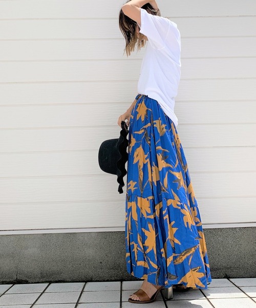 Q（キュー）の「フラワーギャザースカート（スカート・レディース・ブラック系その他/ブルー系その他・MEDIUM）」の3枚目の写真