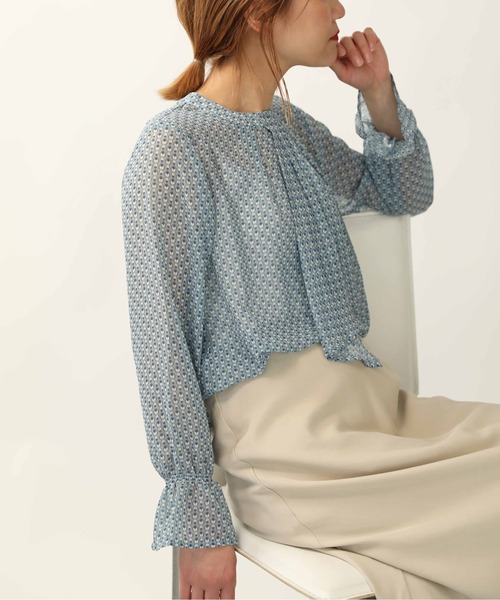 PICCIN(ピッチン)の「レトロプリントボウタイブラウス(シャツ/ブラウス・レディース・ベージュ/ネイビー/サックスブルー・M)」の3枚目の写真