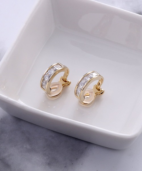 Myosotis☺︎ 1点作品☺︎ バイカラームーンストーンフープイヤリング Myosotis☺︎ 1点作品☺︎ バイカラームーンストーンフープ