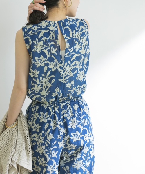 URBAN RESEARCH（アーバンリサーチ）の「ボタニカルプリントオールインワン（サロペット/オーバーオール・レディース・ブラック/ブルー・38/36）」の14枚目の写真