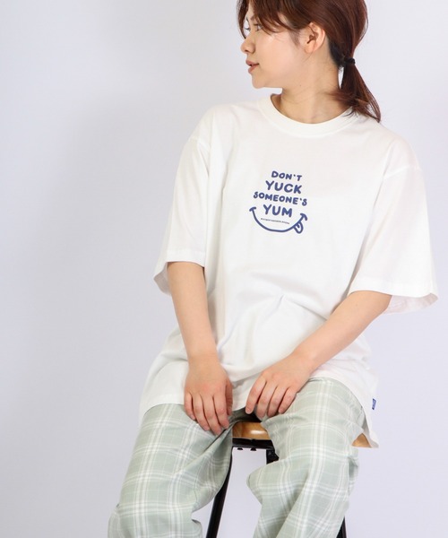 FUNALIVE(ファンアライブ)の「Sunsweet ロゴ半袖Tシャツ(Tシャツ/カットソー・メンズ・ネイビー/チャコール/ホワイト/ブラック/グレー系その他/ホワイト系その他・L/M)」の9枚目の写真