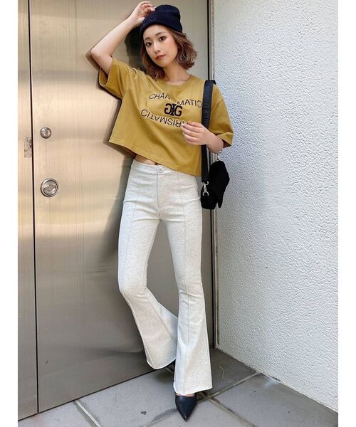 GYDA(ジェイダ)の「Symmetry GYDA LOGO ショートトップス(Tシャツ/カットソー・レディース・ブラック/オフホワイト/マスタード・FREE)」の15枚目の写真