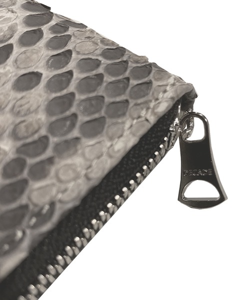 DECADE（ディケイド）の「パイソンレザー・ラウンドウオレットDECADE(No-01323P) Python Leather Round Wallet　ディケイド（財布・レディース・ブラック/ホワイト・フリー）」の10枚目の写真