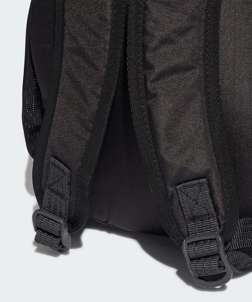 adidas Originals（アディダスオリジナルス）の「アディダス アドベンチャー バックパック（S）/ アディダスオリジナルス adidas Originals（バックパック/リュック・メンズ・ブラック/ブラック×ブラック/ホワイト・FREE）」の5枚目の写真