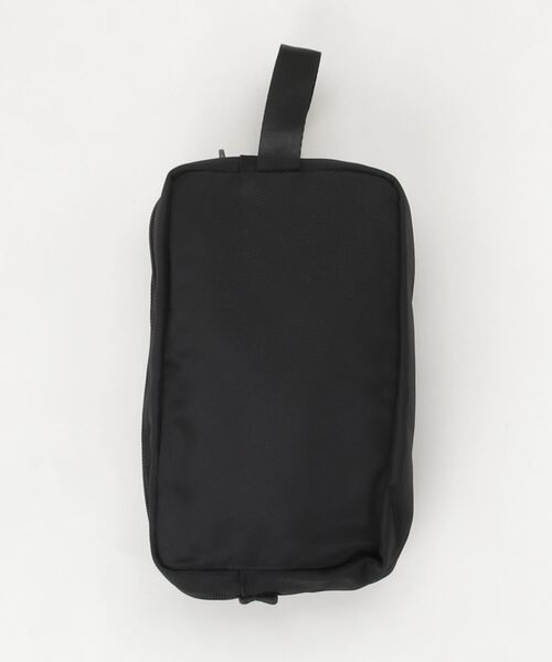 BALR.(ボーラー)の「BALR.(ボーラー)U-SERIES TOILETRY KIT/正規商品(ハンドバッグ・メンズ・ブラック・F)」の3枚目の写真