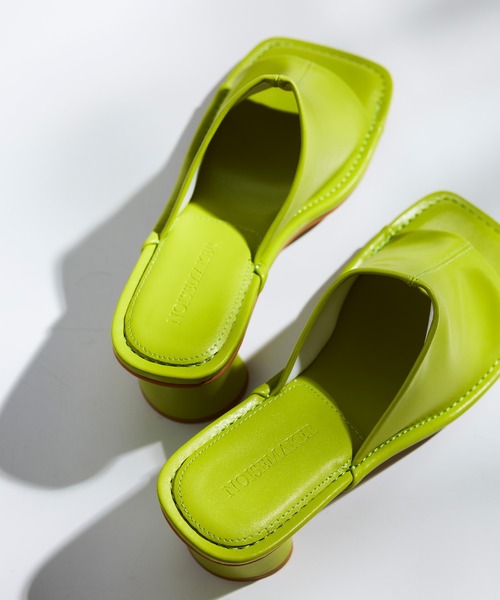 NOISE MAKER（ノイズメーカー）の「カバードスクエアトウサンダル（サンダル・レディース・ホワイト/ブラック/ライム・S/M/L）」の3枚目の写真