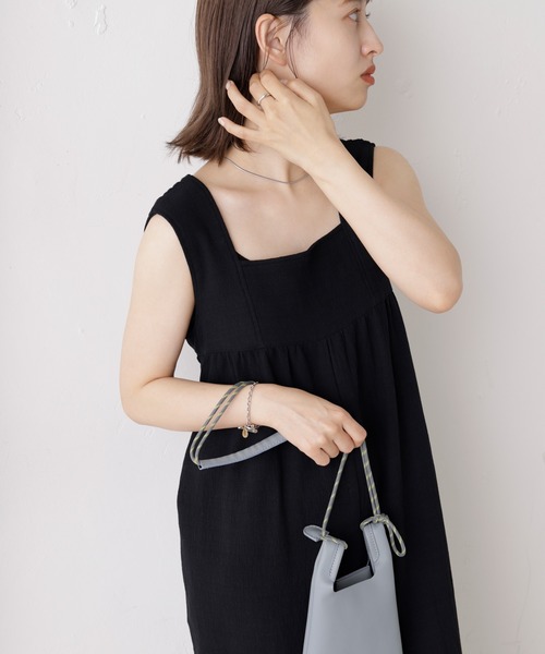 Kastane（カスタネ）の「BACKリボンイージーサロペット（サロペット/オーバーオール・レディース・ブラック/オフホワイト/サックスブルー・FREE）」の15枚目の写真