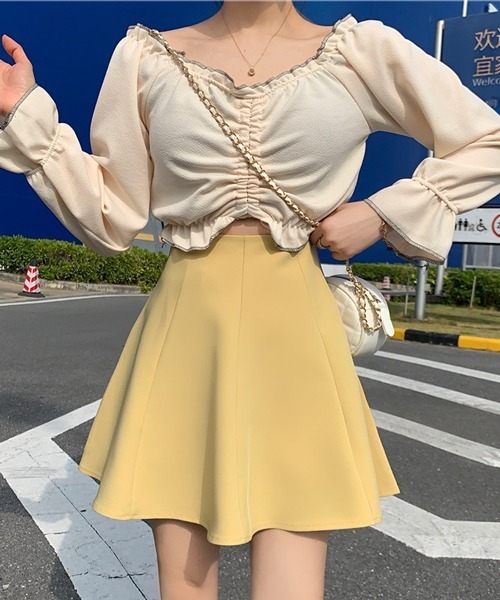 Nia（ニア）の「Nia(ニア)/シンプル フレア マーメイドミニスカート（スカート・レディース・ホワイト/ブラック/ブラウン/イエロー/ピンク・SMALL/MEDIUM/LARGE）」の5枚目の写真