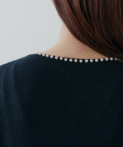 natural couture（ナチュラルクチュール）の「パールトリムクルーネックカーディガン（カーディガン/ボレロ・レディース・ピンクベージュ/オフホワイト/ベージュ/ブラック/ネイビー・FREE）」の11枚目の写真