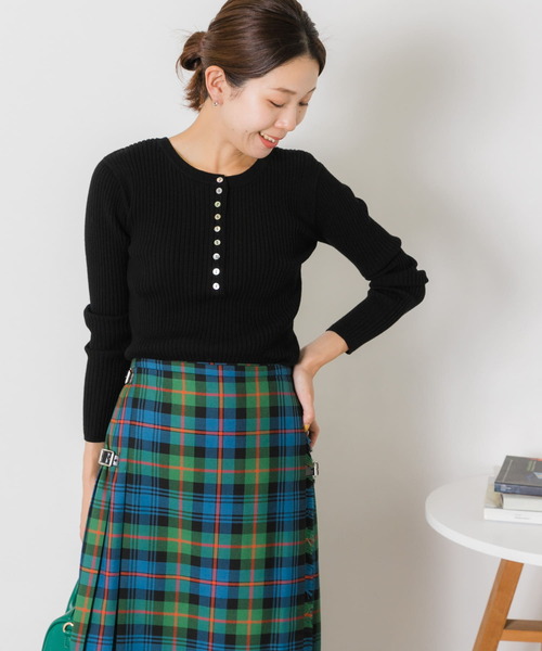 URBAN RESEARCH Sonny Label(アーバンリサーチサニーレーベル)の「2WAYリブニット(ニット/セーター・レディース・オフホワイト/オレンジ/ブラック・FREE)」の5枚目の写真