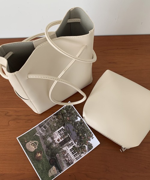 MAISON DE THERESE（メゾン ド テレーズ）の「ショルダーバッグ　ポーチ付き（ショルダーバッグ・レディース・ベージュ/ブラック/ブラウン/アイボリー・FREE）」の7枚目の写真