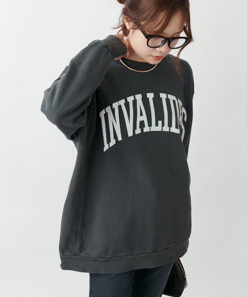 PUAL CE CIN（ピュアルセシン）の「カレッジロゴピグメントBIGプルオーバー（Tシャツ/カットソー・レディース・モカ/ベージュ/チャコールグレー・FREE）」の8枚目の写真