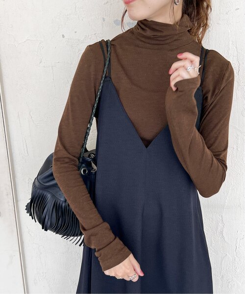 Spick & Span(スピックアンドスパン)の「≪追加≫【MIJEONG PARK /ミジョンパーク】 ロールネックジャージートップ(Tシャツ/カットソー・レディース・ブラウン/ブルー/アイボリー/ピンク・SMALL)」の11枚目の写真