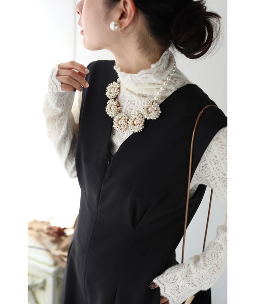 cawaii（カワイイ）の「バラの花浮かぶふわふわ起毛レースカットソートップス（Tシャツ/カットソー・レディース・アイボリー・FREE）」の8枚目の写真