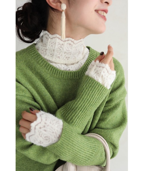 cawaii（カワイイ）の「バラの花浮かぶふわふわ起毛レースカットソートップス（Tシャツ/カットソー・レディース・アイボリー・FREE）」の5枚目の写真