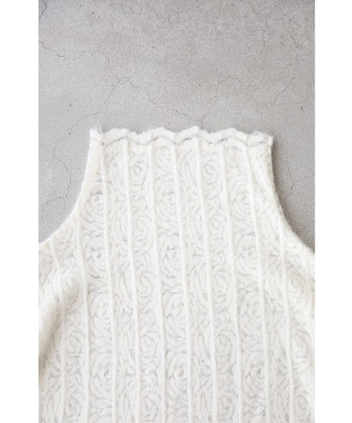 cawaii（カワイイ）の「バラの花浮かぶふわふわ起毛レースカットソートップス（Tシャツ/カットソー・レディース・アイボリー・FREE）」の20枚目の写真