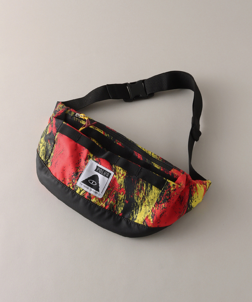 JOURNAL STANDARD relume（ジャーナルスタンダード　レリューム）の「【POLeR / ポーラー】 US MYSTERY TOUR HIP BAG（ショルダーバッグ・メンズ・ブラック/レッド/パープル・FREE）」の3枚目の写真