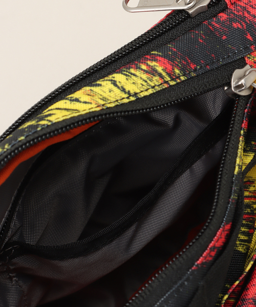 JOURNAL STANDARD relume（ジャーナルスタンダード　レリューム）の「【POLeR / ポーラー】 US MYSTERY TOUR HIP BAG（ショルダーバッグ・メンズ・ブラック/レッド/パープル・FREE）」の10枚目の写真