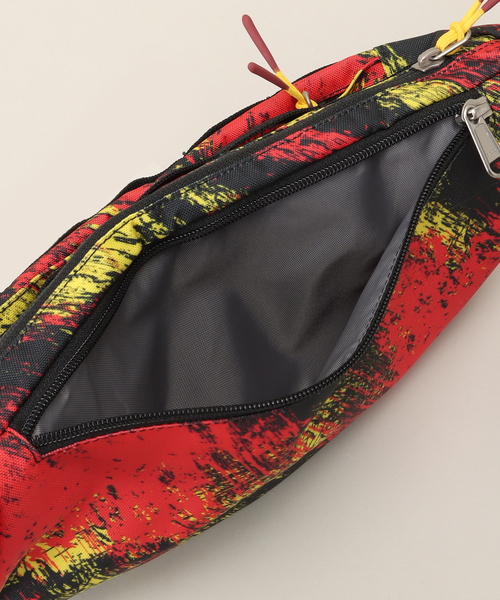 JOURNAL STANDARD relume（ジャーナルスタンダード　レリューム）の「【POLeR / ポーラー】 US MYSTERY TOUR HIP BAG（ショルダーバッグ・メンズ・ブラック/レッド/パープル・FREE）」の12枚目の写真