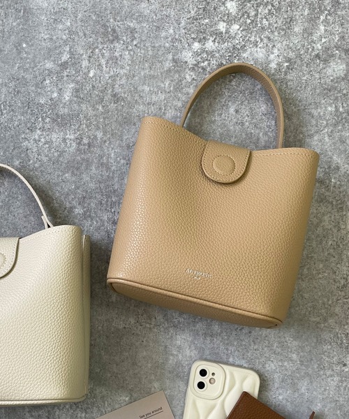 ALTROSE（アルトローズ）の「ショルダーバッグ トートバッグ 2WAY スクエア型 ワンハンドルバッグ トレヴィ（ショルダーバッグ・レディース・ブラウン/ブラック/アイボリー・FREE）」の15枚目の写真