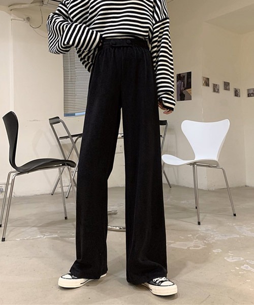 urge:(アージコロン )の「【URGE:】裏起毛 ハイウエスト ストレートパンツ(その他パンツ・レディース・ブラック/ベージュ・SMALL/MEDIUM/LARGE/X-LARGE)」の1枚目の写真