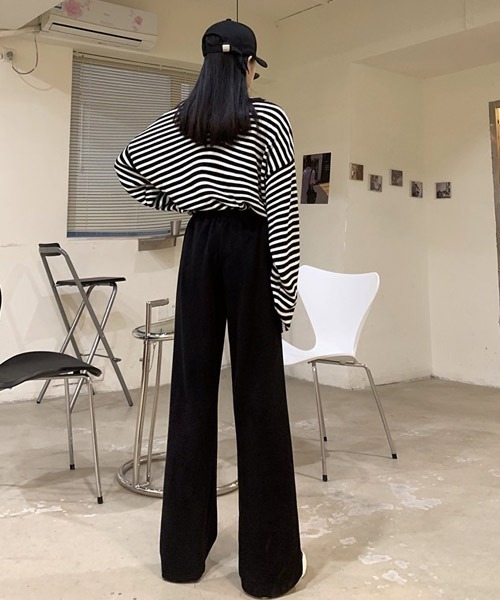 urge:(アージコロン )の「【URGE:】裏起毛 ハイウエスト ストレートパンツ(その他パンツ・レディース・ブラック/ベージュ・SMALL/MEDIUM/LARGE/X-LARGE)」の9枚目の写真