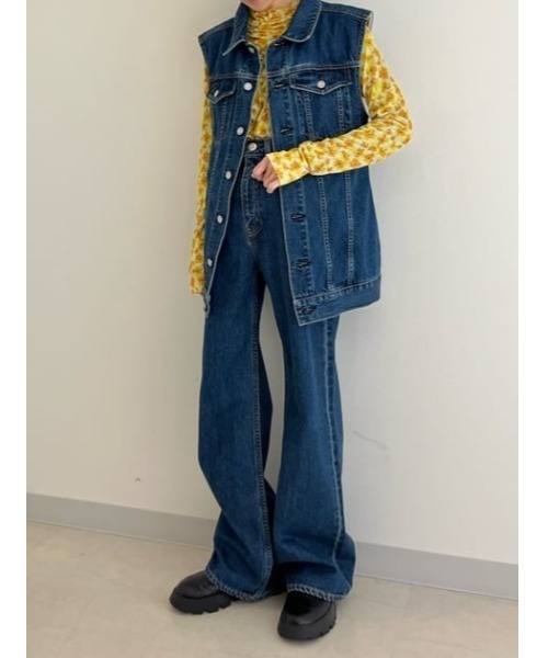 MOUSSY（マウジー）の「BACK BELT DENIM ベスト（ベスト・レディース・ブルー・FREE）」の22枚目の写真