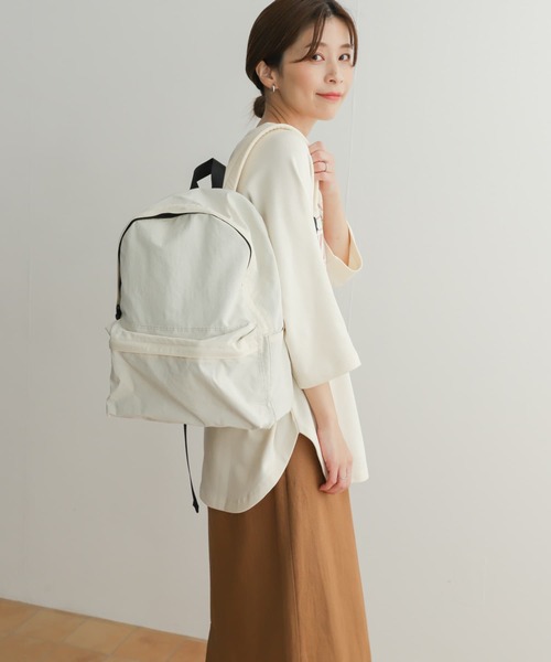 URBAN RESEARCH DOORS(アーバンリサーチドアーズ)の「ウォッシャブルバックパック(バックパック/リュック・レディース・アイボリー/ブラック・-)」の13枚目の写真