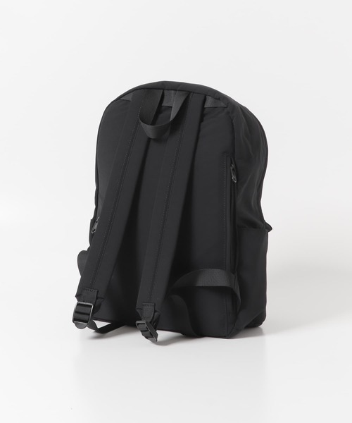 URBAN RESEARCH DOORS(アーバンリサーチドアーズ)の「ウォッシャブルバックパック(バックパック/リュック・レディース・アイボリー/ブラック・-)」の5枚目の写真