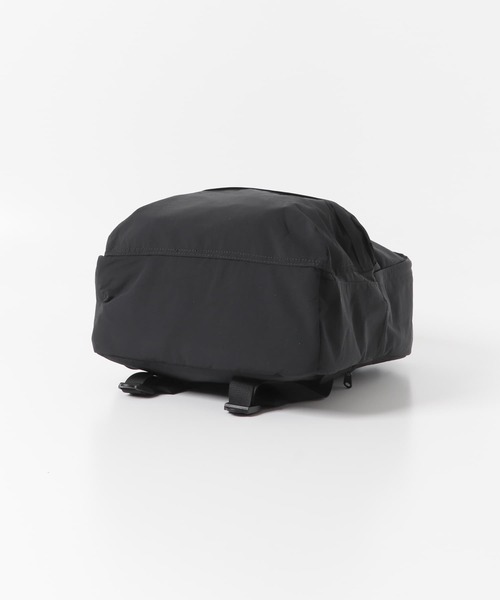 URBAN RESEARCH DOORS(アーバンリサーチドアーズ)の「ウォッシャブルバックパック(バックパック/リュック・レディース・アイボリー/ブラック・-)」の6枚目の写真