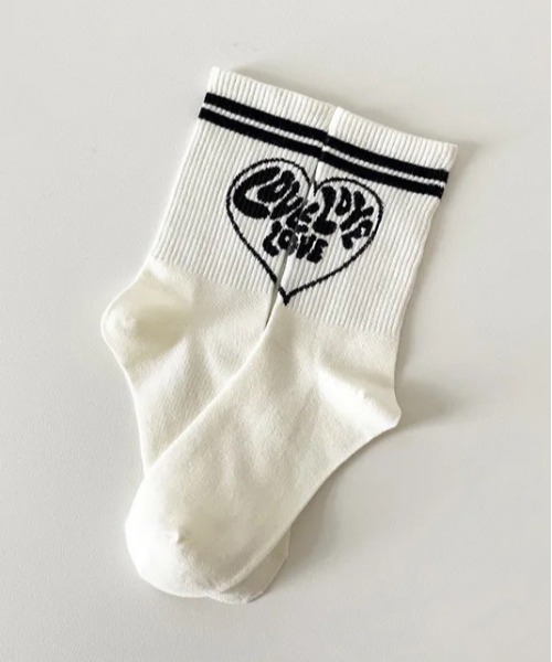 ammy.（エイミードット）の「【 ammy. / エイミードット 】 ポップ ロゴ プリント ソックス（ソックス/靴下・レディース・D/E/A/B/C・FREE）」の3枚目の写真