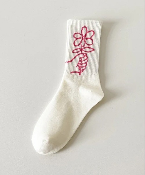 ammy.（エイミードット）の「【 ammy. / エイミードット 】 ポップ ロゴ プリント ソックス（ソックス/靴下・レディース・D/E/A/B/C・FREE）」の5枚目の写真