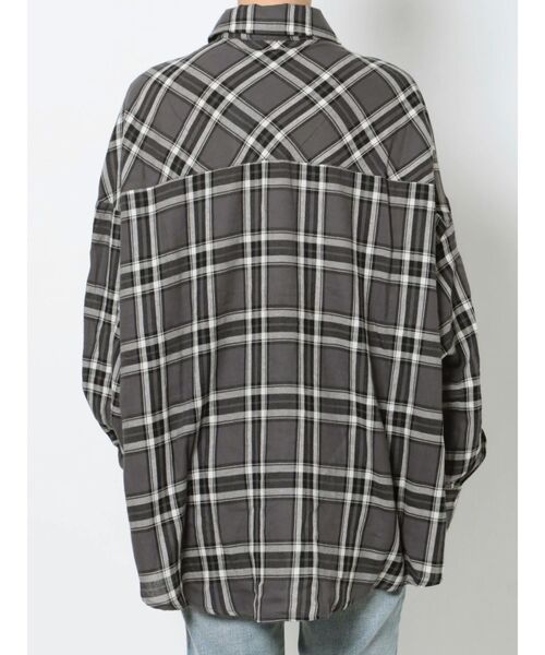 GYDA(ジェイダ)の「GGボリュームスリーブBIGチェックシャツ(シャツ/ブラウス・レディース・ベージュ/グレー・FREE)」の12枚目の写真