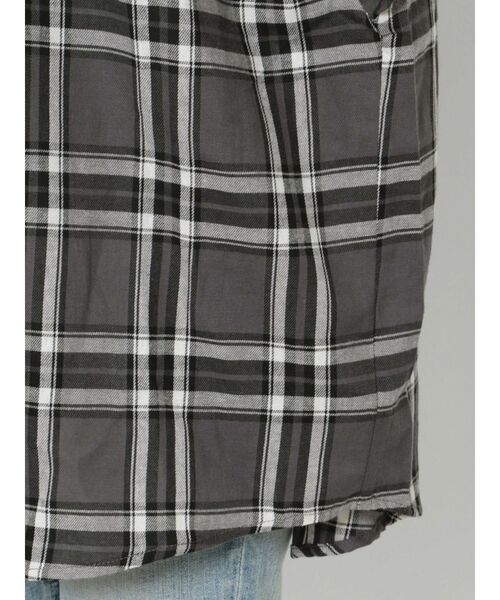 GYDA(ジェイダ)の「GGボリュームスリーブBIGチェックシャツ(シャツ/ブラウス・レディース・ベージュ/グレー・FREE)」の15枚目の写真