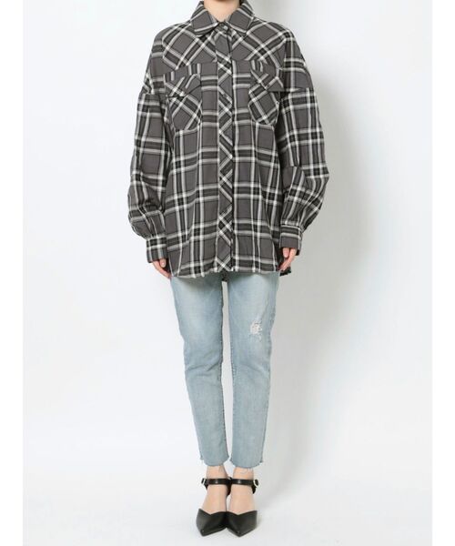 GYDA(ジェイダ)の「GGボリュームスリーブBIGチェックシャツ(シャツ/ブラウス・レディース・ベージュ/グレー・FREE)」の16枚目の写真