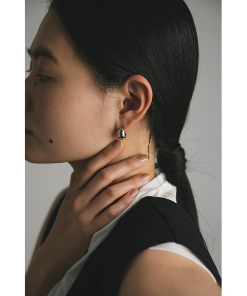 STYLEMIXER(スタイルミキサー)の「ビーンズピアス(ピアス(両耳用)・レディース・ゴールド/シルバー・FREE)」の4枚目の写真