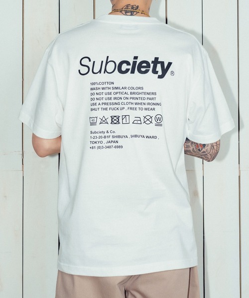 Subciety（サブサエティ）の「LABEL TEE（Tシャツ/カットソー・メンズ・ホワイト×グリーン/グレー系その他/ブラック/ホワイト×ブラック/ホワイト×ブルー/ブラック×ブルー/ホワイト系その他2/アッシュ/ブラック×ブラック/パープル/ブラック×レッド/グリーン/ブルー/ホワイト×ホワイト/レッド/ホワイト×ピンク/ミント/イエロー/ホワイト×シルバー/オリーブ/ブラック×ゴールド/ホワイト系その他3/ホワイト×パープル/ブラック×ホワイト/ホワイト系その他4・LARGE/SMALL/X-LARGE/MEDIUM/XX-LARGE）」の5枚目の写真