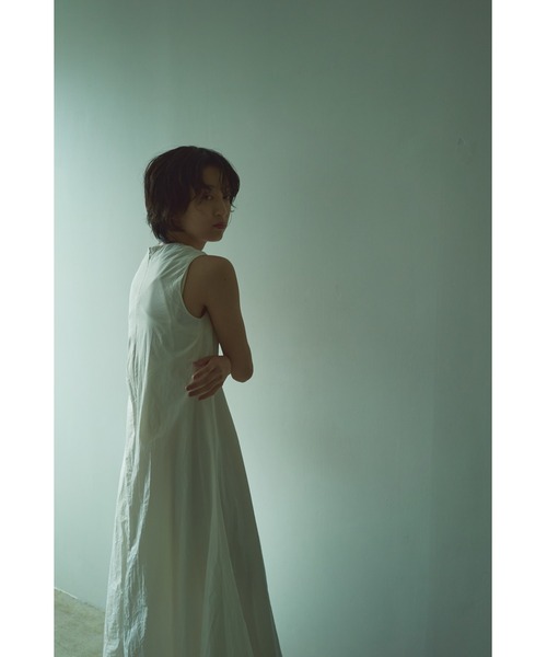 Abor（アボア）の「【Abor】スリーブレスバルーンドレス（ワンピース・レディース・ブラック/アイボリー・FREE）」の5枚目の写真