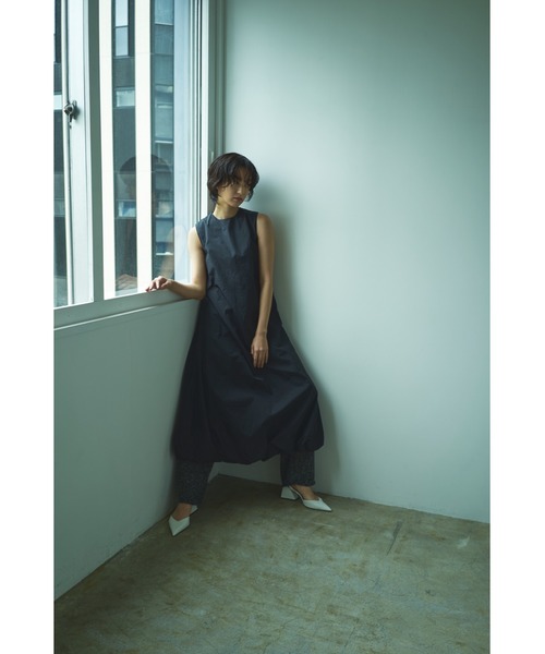 Abor（アボア）の「【Abor】スリーブレスバルーンドレス（ワンピース・レディース・ブラック/アイボリー・FREE）」の7枚目の写真