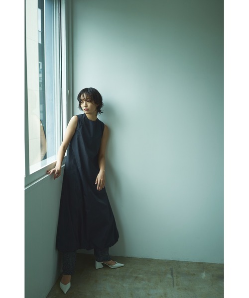 Abor（アボア）の「【Abor】スリーブレスバルーンドレス（ワンピース・レディース・ブラック/アイボリー・FREE）」の8枚目の写真